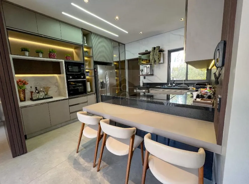 Comprar Casa / Condom&iacute;nio ou Loteamento Fechado em Uberl&acirc;ndia R$ 2.990.000,00 - Foto 4