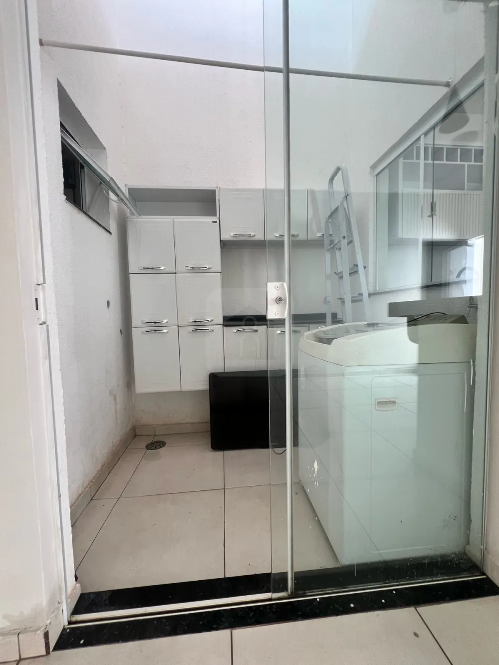 Alugar Casa / Geminada em Uberl&acirc;ndia R$ 1.320,00 - Foto 14