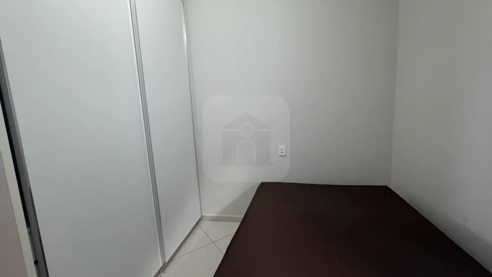Alugar Casa / Padr&atilde;o em Uberl&acirc;ndia R$ 4.500,00 - Foto 3