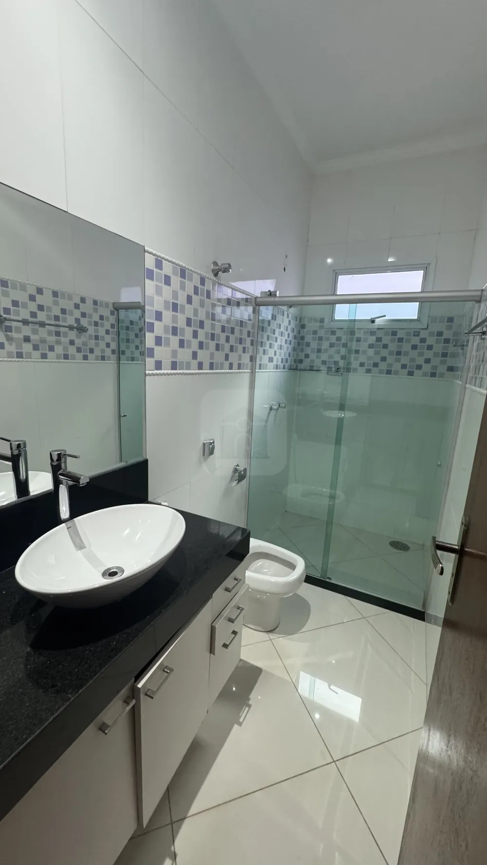Alugar Casa / Padr&atilde;o em Uberl&acirc;ndia R$ 4.500,00 - Foto 8