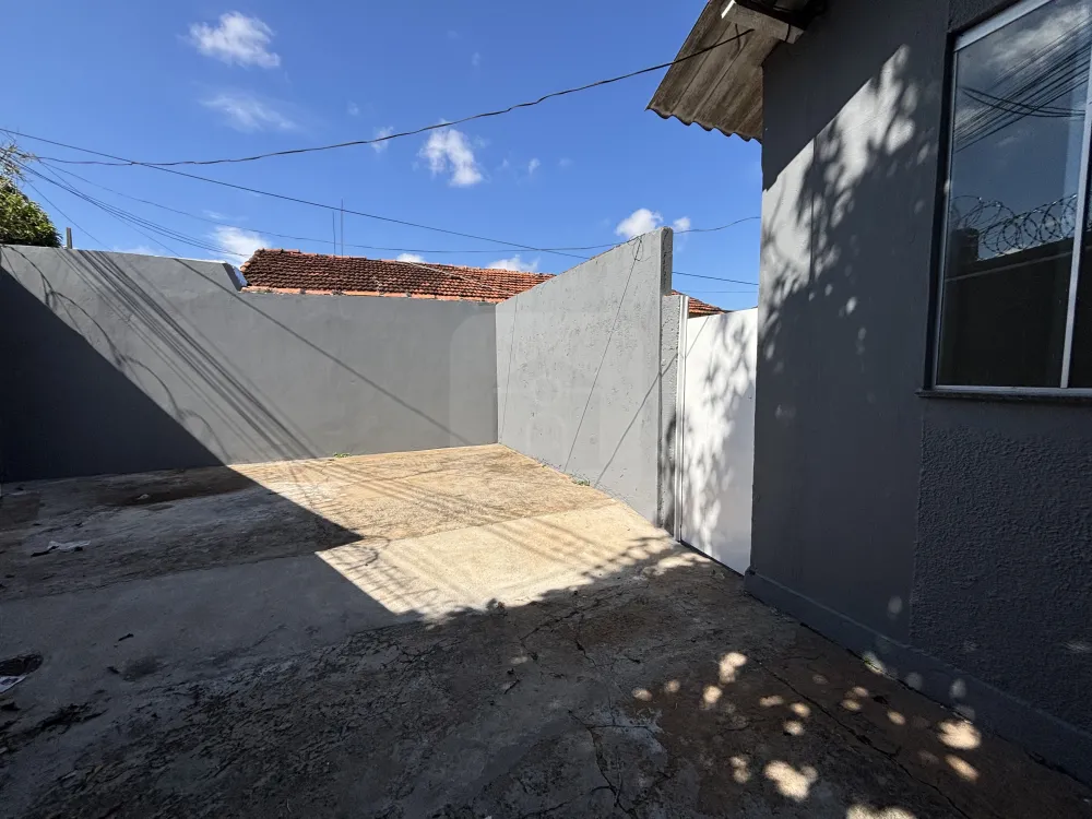 Alugar Casa / Padr&atilde;o em Uberl&acirc;ndia R$ 1.900,00 - Foto 7