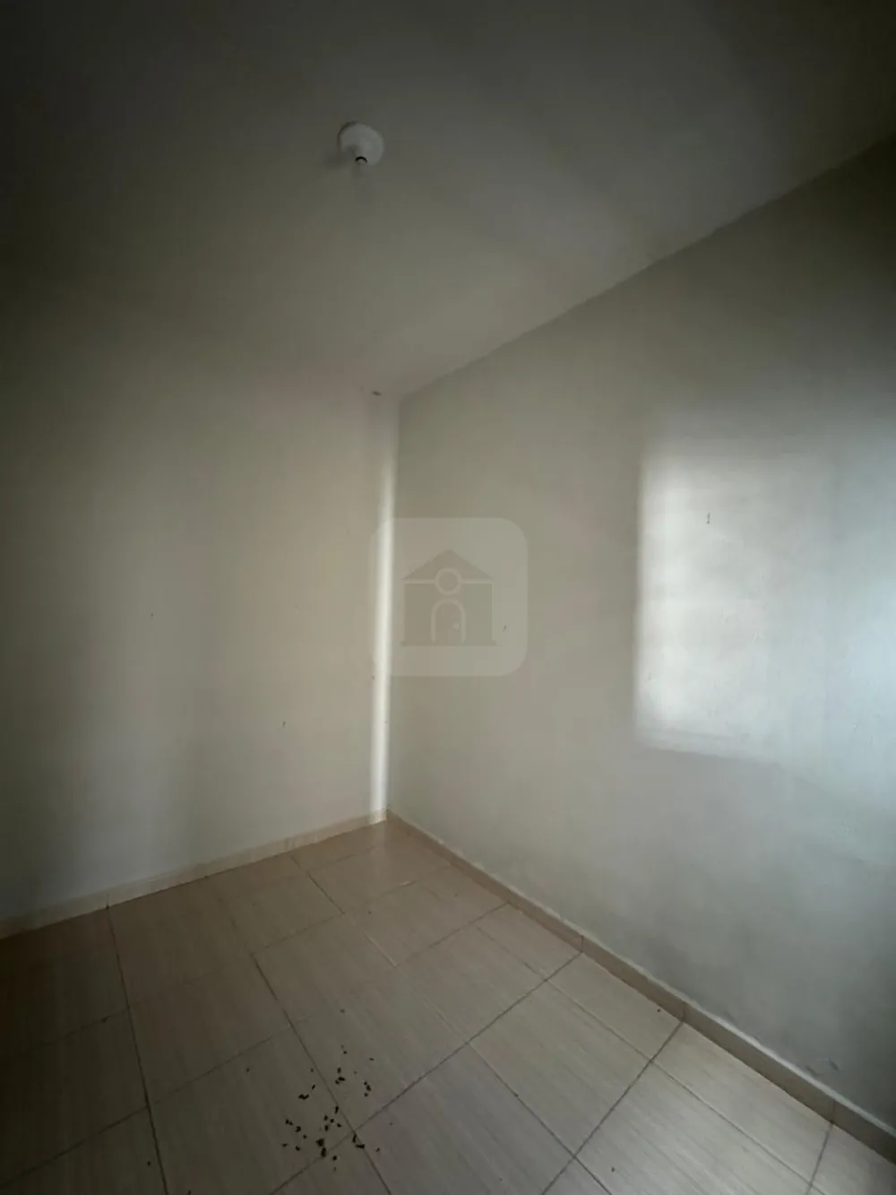 Alugar Casa / Padr&atilde;o em Araguari R$ 1.400,00 - Foto 11