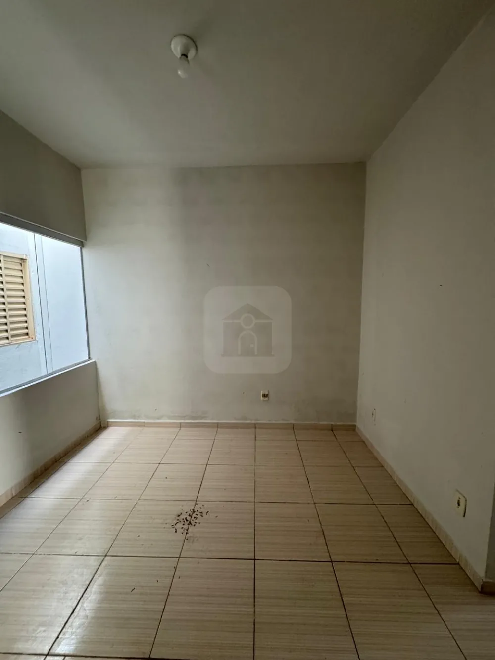 Alugar Casa / Padr&atilde;o em Araguari R$ 1.400,00 - Foto 9