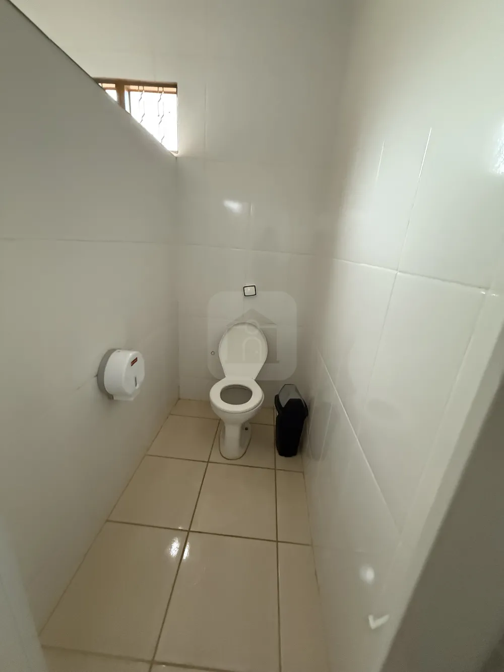 Alugar Comercial / Galp&atilde;o em Uberl&acirc;ndia R$ 6.000,00 - Foto 2