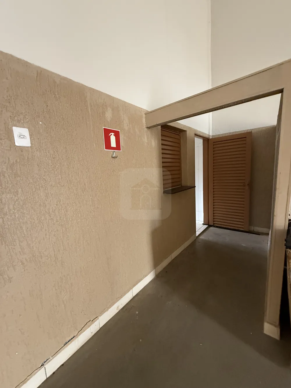 Alugar Comercial / Galp&atilde;o em Uberl&acirc;ndia R$ 6.000,00 - Foto 5