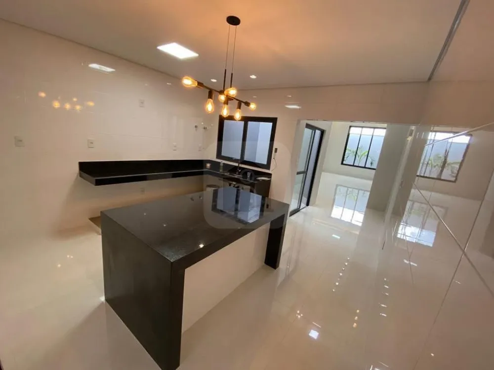 Comprar Casa / Padr&atilde;o em Uberl&acirc;ndia R$ 850.000,00 - Foto 17