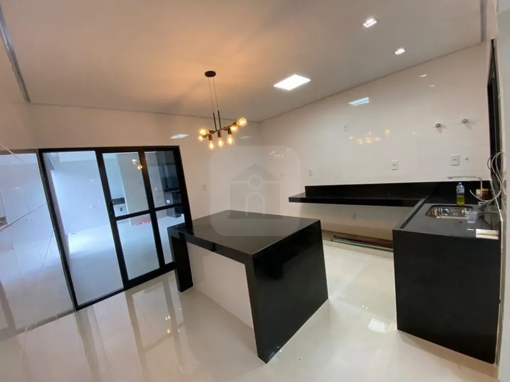 Comprar Casa / Padr&atilde;o em Uberl&acirc;ndia R$ 850.000,00 - Foto 18
