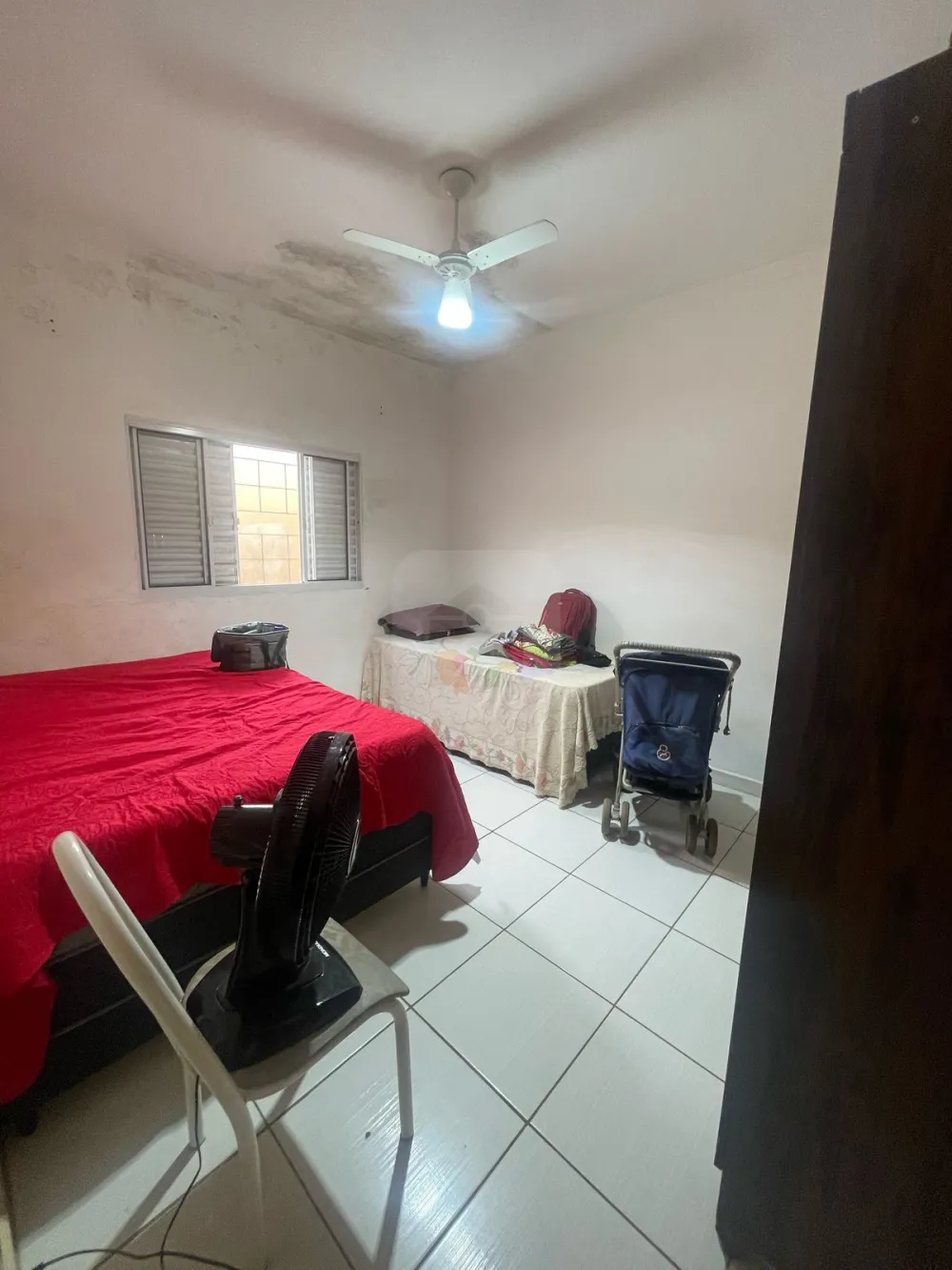 Comprar Casa / Padr&atilde;o em Araguari R$ 380.000,00 - Foto 4