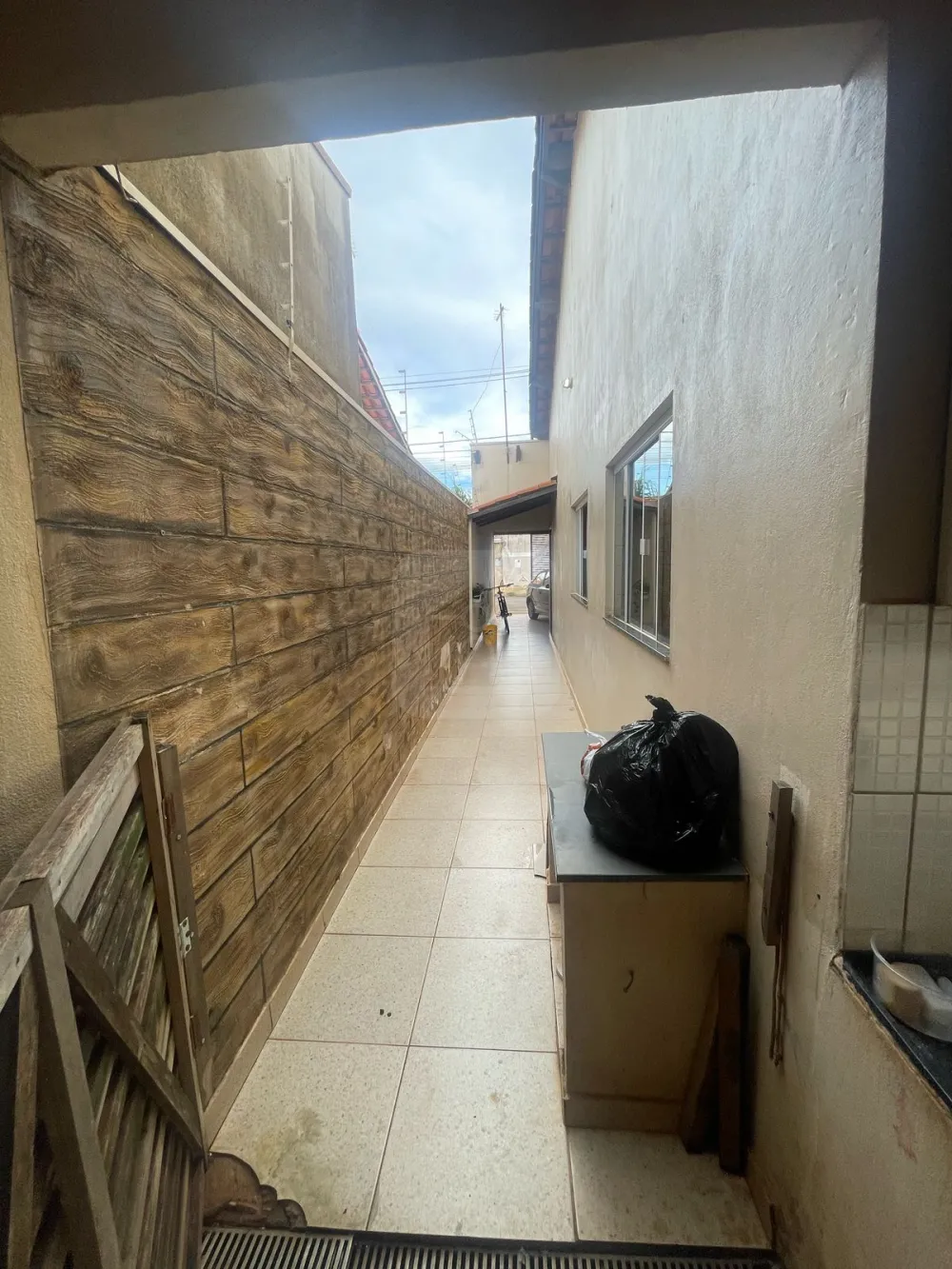 Comprar Casa / Padr&atilde;o em Araguari R$ 380.000,00 - Foto 12