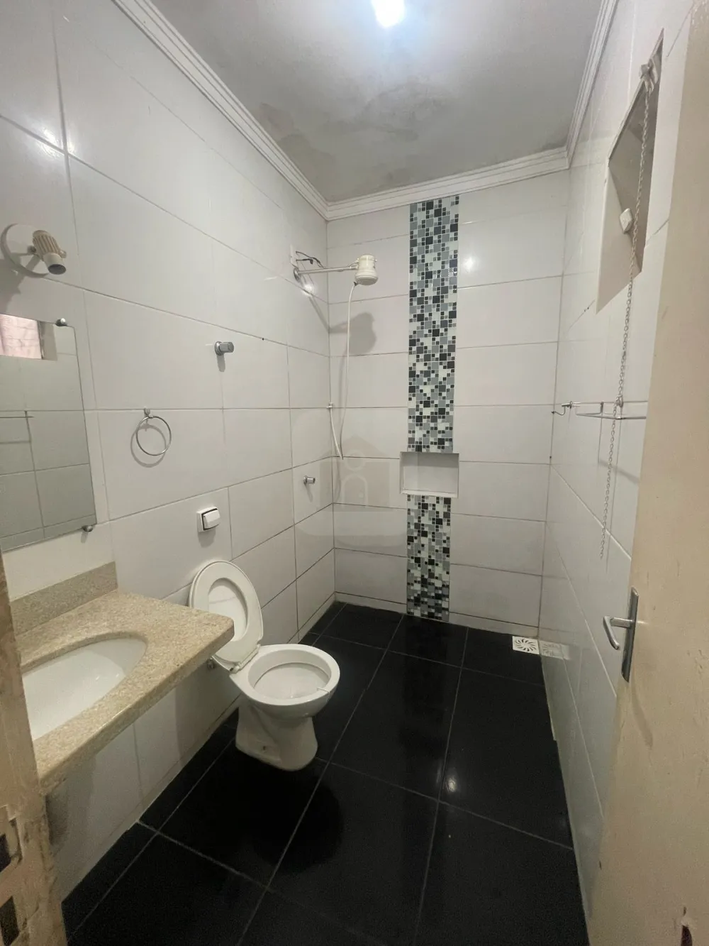 Comprar Casa / Padr&atilde;o em Araguari R$ 380.000,00 - Foto 17