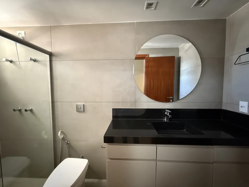 Alugar Apartamento / Padr&atilde;o em Uberl&acirc;ndia R$ 4.900,00 - Foto 2