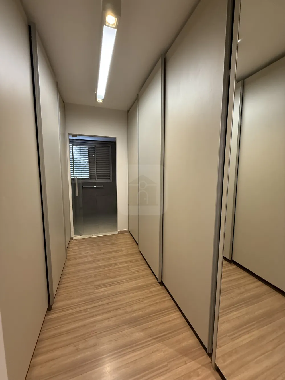 Alugar Apartamento / Padr&atilde;o em Uberl&acirc;ndia R$ 4.900,00 - Foto 8