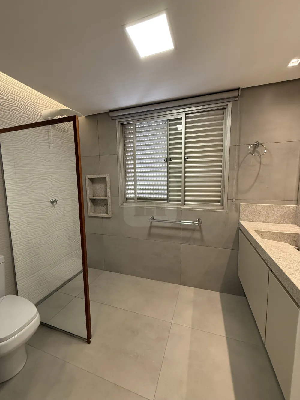 Alugar Apartamento / Padr&atilde;o em Uberl&acirc;ndia R$ 4.900,00 - Foto 9