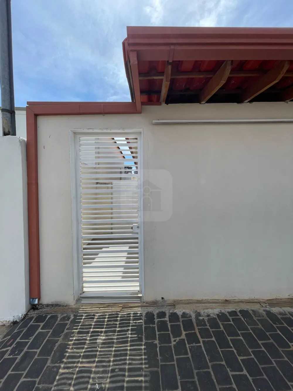 Comprar Casa / Padr&atilde;o em Araguari - Foto 1