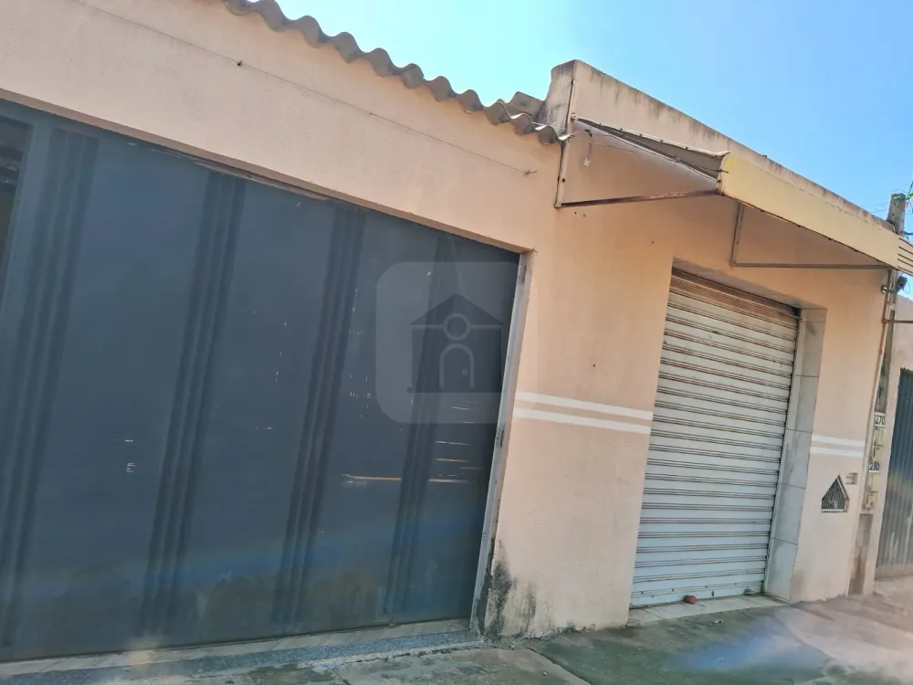 Alugar Casa / Padr&atilde;o em Uberl&acirc;ndia R$ 1.650,00 - Foto 1