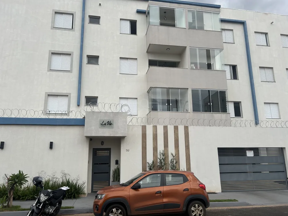 Alugar Apartamento / Padr&atilde;o em Uberl&acirc;ndia R$ 1.900,00 - Foto 1