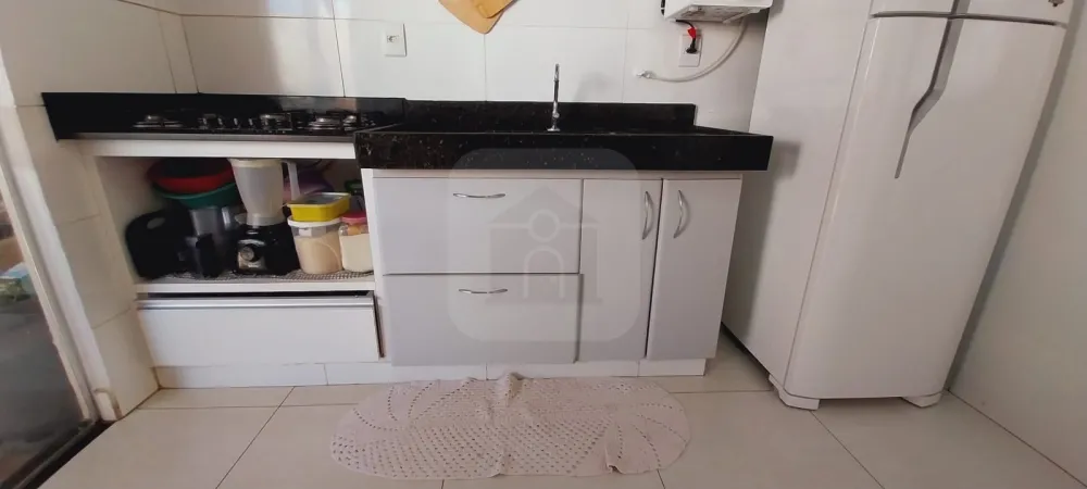 Alugar Casa / Padr&atilde;o em Uberl&acirc;ndia R$ 1.700,00 - Foto 6