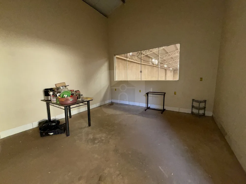 Alugar Comercial / Galp&atilde;o em Uberl&acirc;ndia R$ 20.000,00 - Foto 3