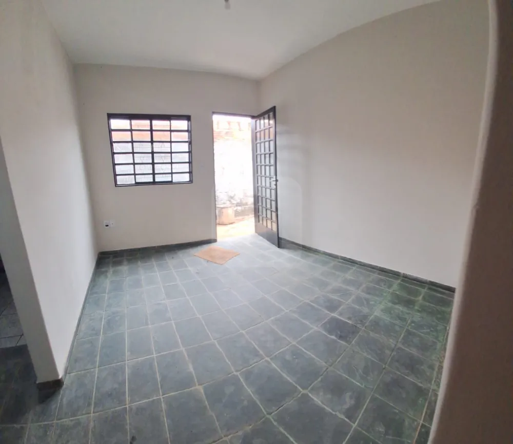 Comprar Casa / Padr&atilde;o em Uberl&acirc;ndia R$ 290.000,00 - Foto 1