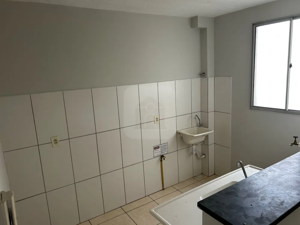 Comprar Apartamento / Padr&atilde;o em Uberl&acirc;ndia R$ 185.000,00 - Foto 9