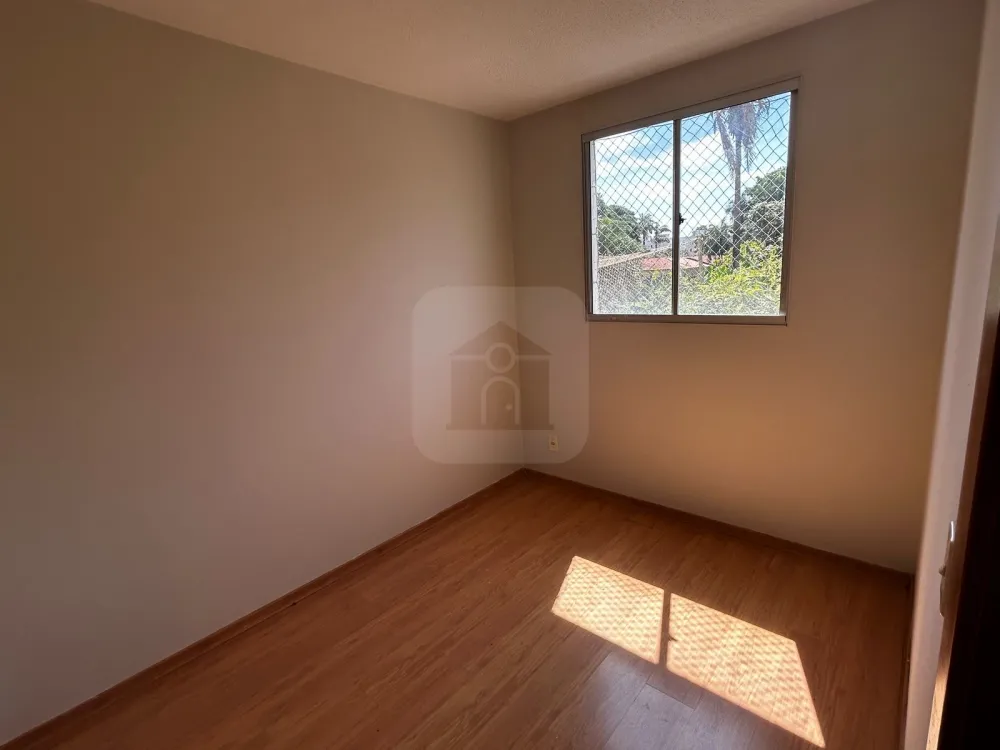 Comprar Apartamento / Padr&atilde;o em Uberl&acirc;ndia R$ 185.000,00 - Foto 6