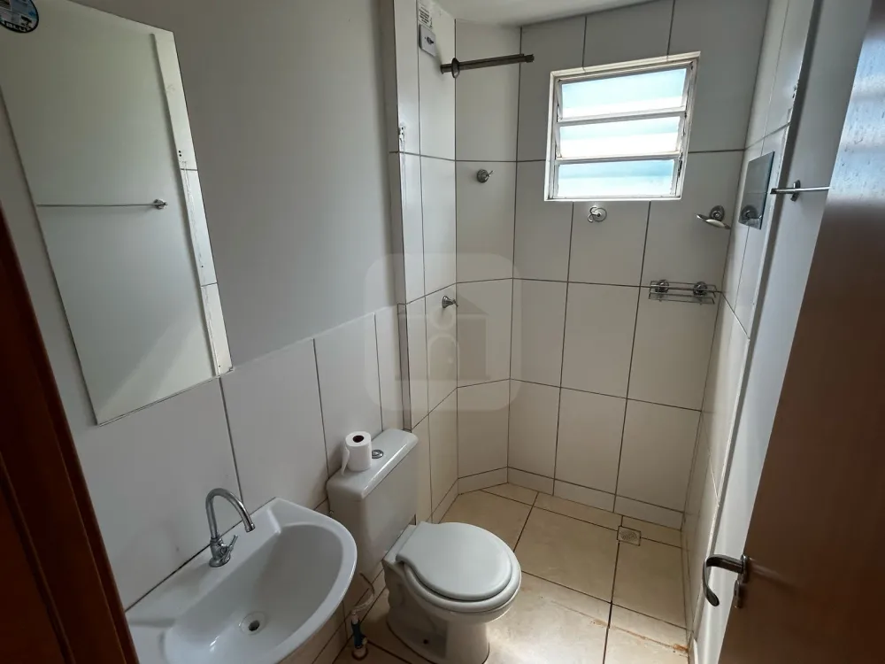 Comprar Apartamento / Padr&atilde;o em Uberl&acirc;ndia R$ 185.000,00 - Foto 8