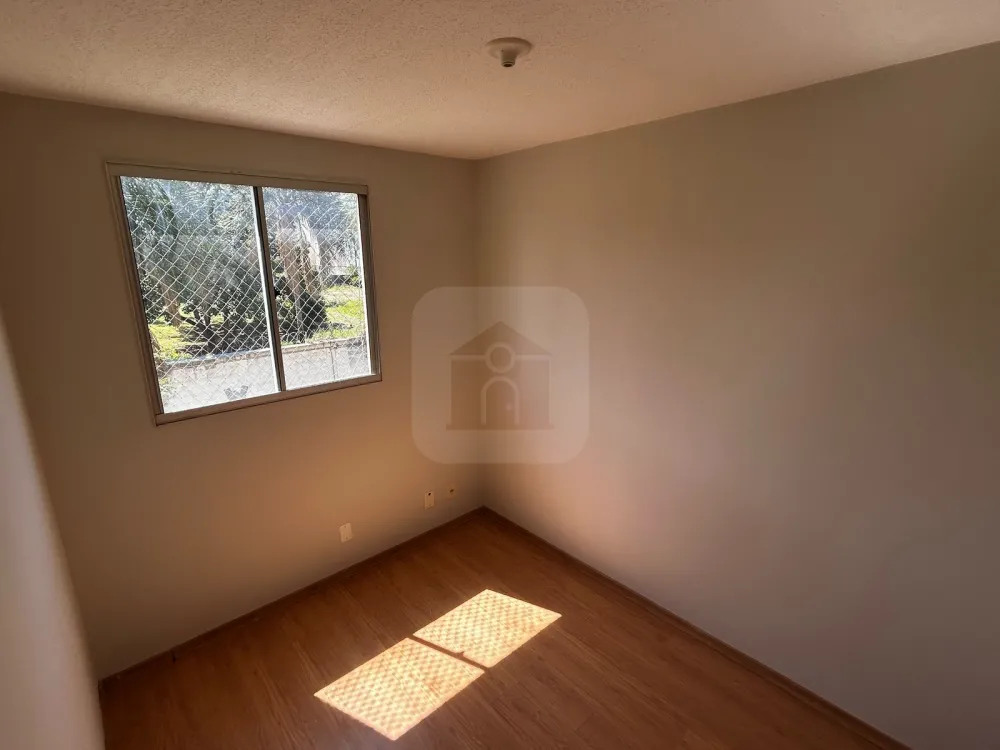 Comprar Apartamento / Padr&atilde;o em Uberl&acirc;ndia R$ 185.000,00 - Foto 7