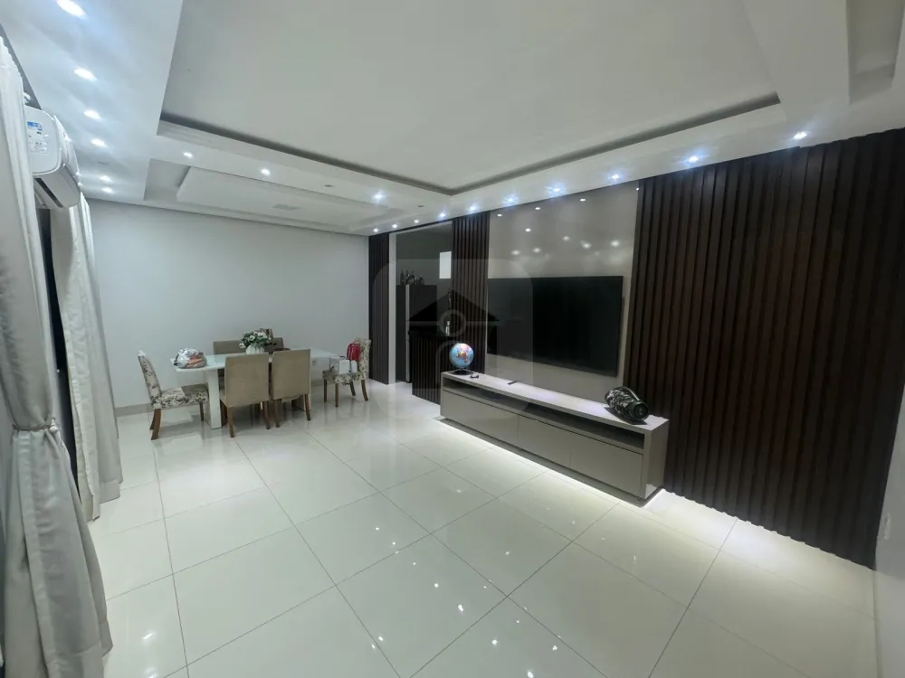 Comprar Casa / Padr&atilde;o em Uberl&acirc;ndia R$ 780.000,00 - Foto 5