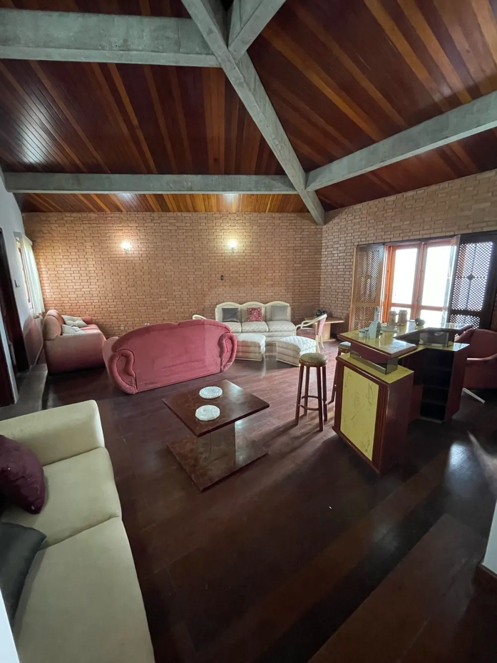 Alugar Casa / Padr&atilde;o em Araguari R$ 5.000,00 - Foto 5