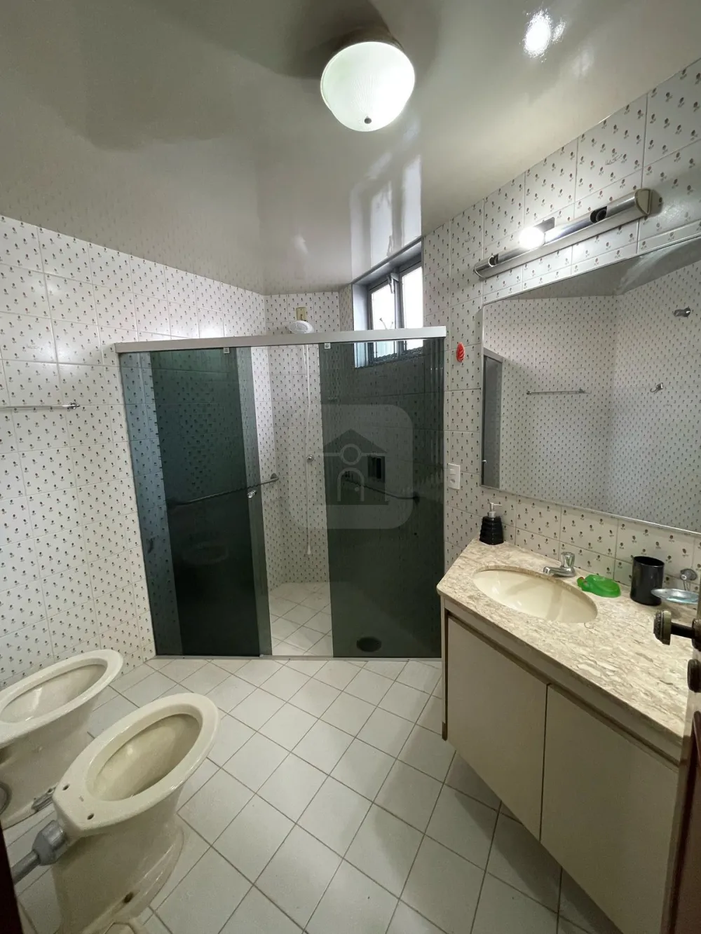 Alugar Casa / Padr&atilde;o em Araguari R$ 5.000,00 - Foto 15