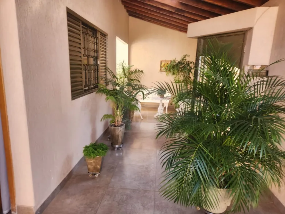 Comprar Casa / Padr&atilde;o em Uberl&acirc;ndia R$ 690.000,00 - Foto 2