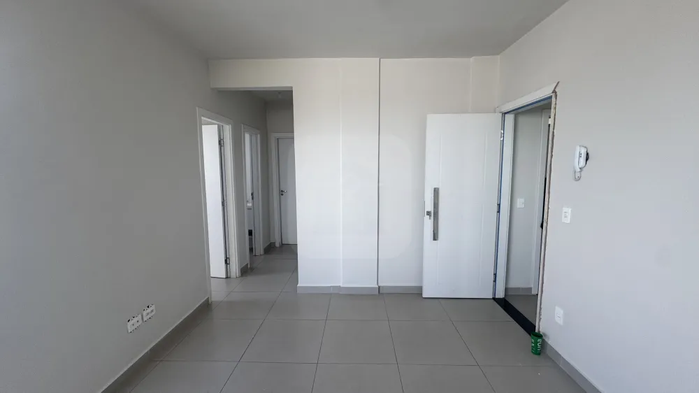 Alugar Apartamento / Sobrado em Uberl&acirc;ndia R$ 2.200,00 - Foto 3