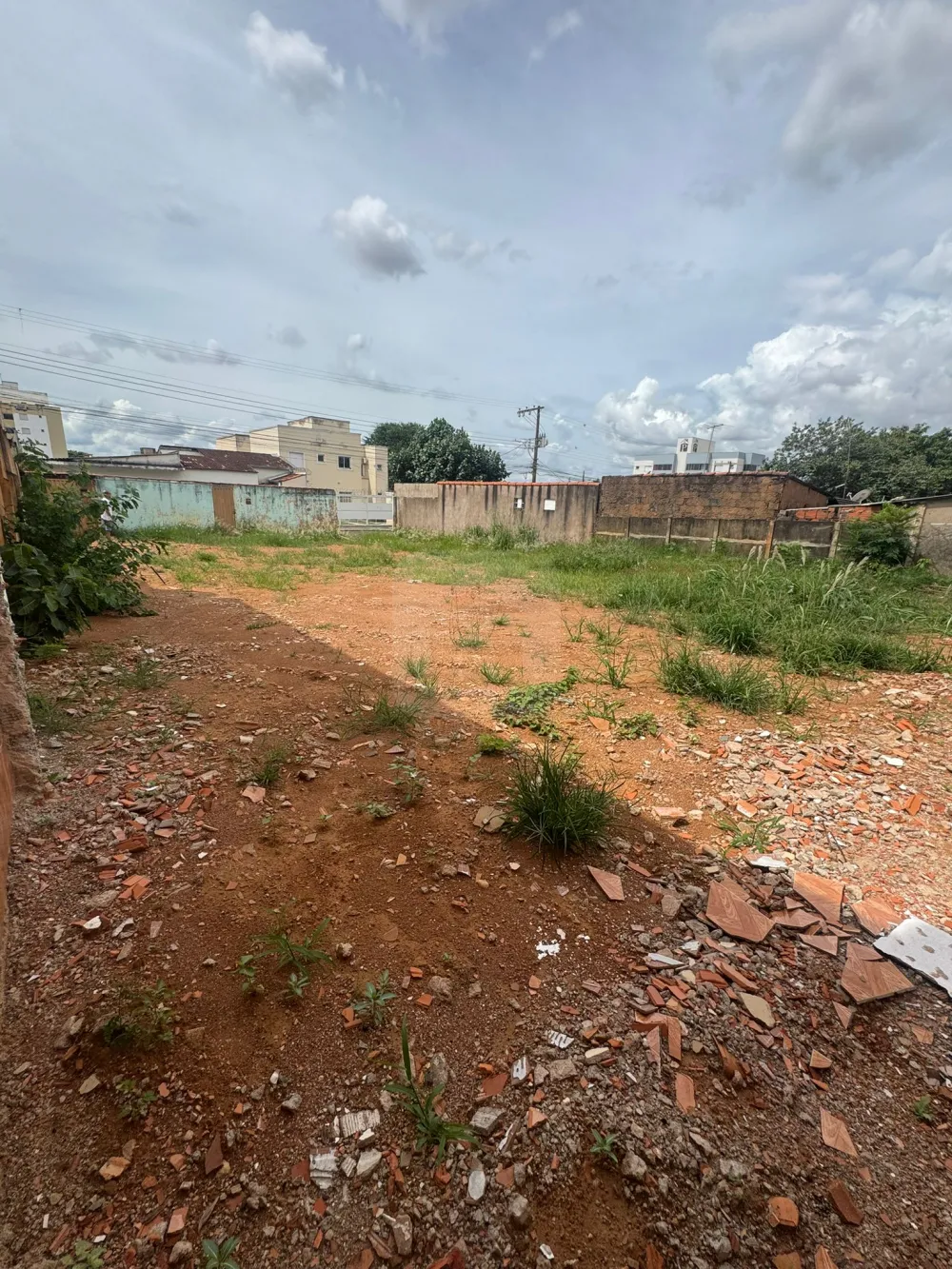 Comprar Terreno / Padr&atilde;o em Uberl&acirc;ndia R$ 300.000,00 - Foto 1