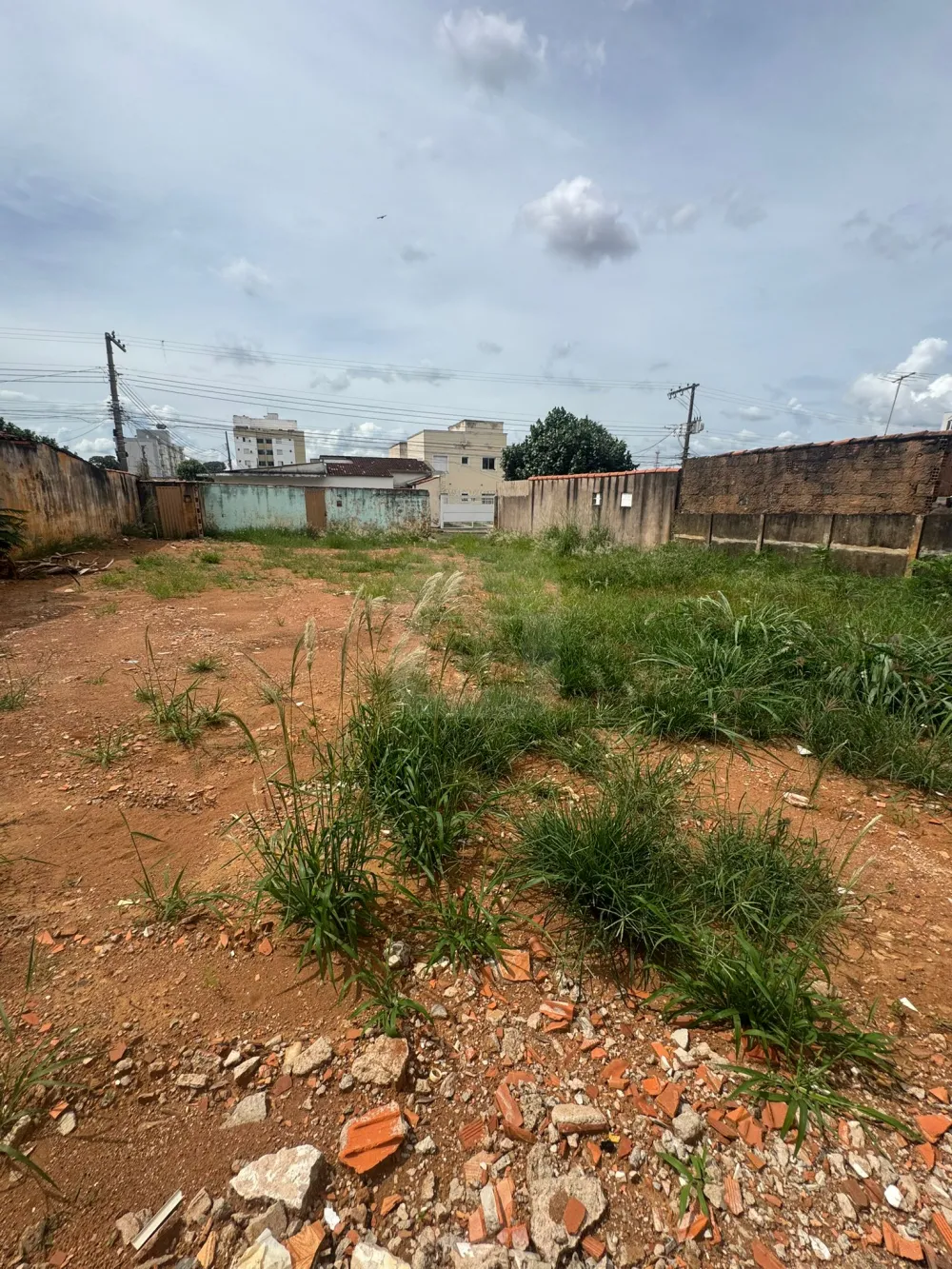 Comprar Terreno / Padr&atilde;o em Uberl&acirc;ndia R$ 300.000,00 - Foto 4