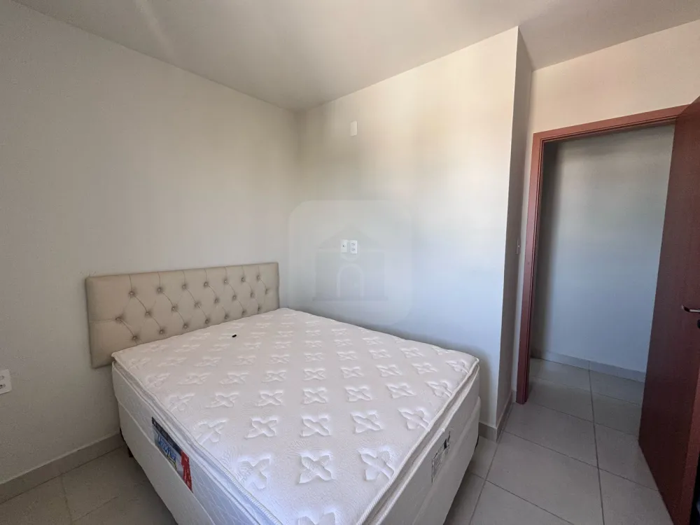 Alugar Apartamento / Padr&atilde;o em Uberl&acirc;ndia R$ 2.200,00 - Foto 4
