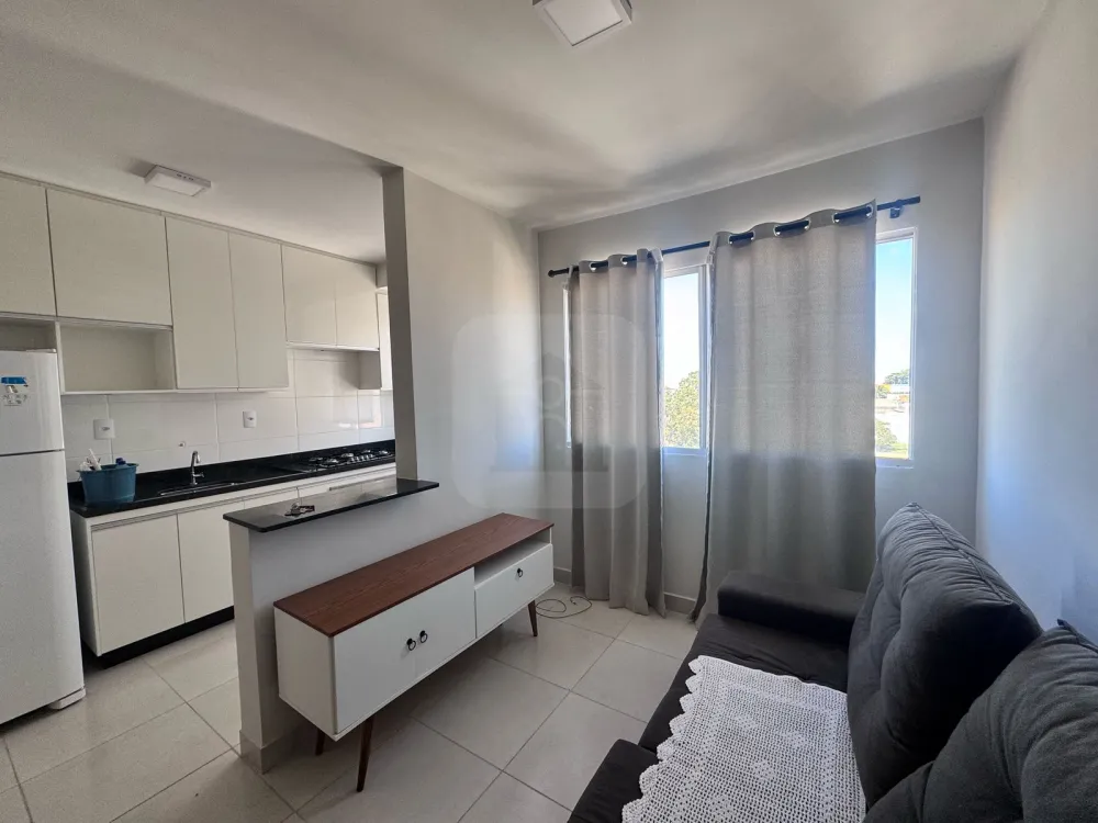 Alugar Apartamento / Padr&atilde;o em Uberl&acirc;ndia R$ 2.200,00 - Foto 3