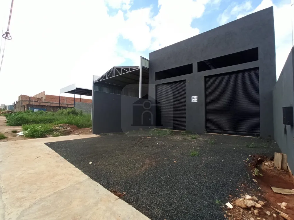 Alugar Comercial / Galp&atilde;o em Uberl&acirc;ndia R$ 5.500,00 - Foto 2