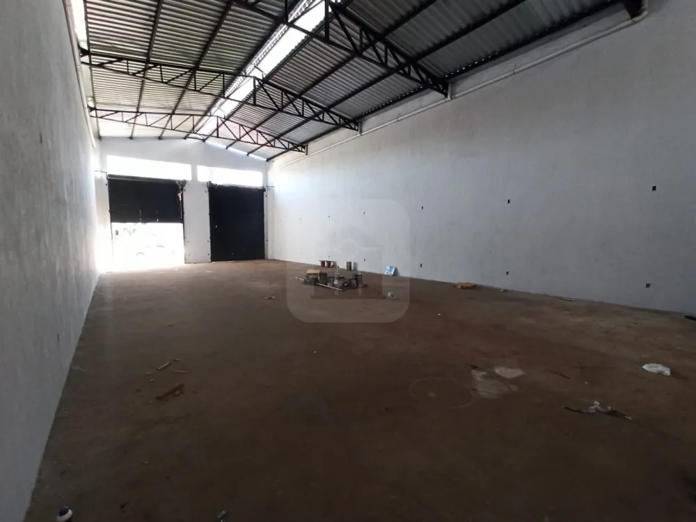 Alugar Comercial / Galp&atilde;o em Uberl&acirc;ndia R$ 5.500,00 - Foto 8