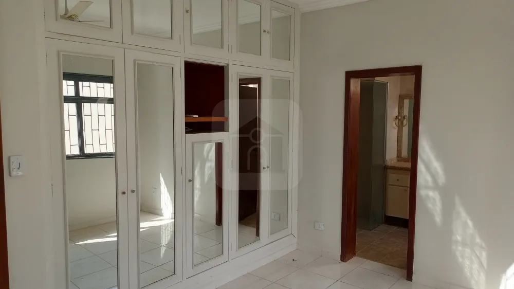 Alugar Comercial / Casa Comercial em Uberl&acirc;ndia R$ 5.000,00 - Foto 2