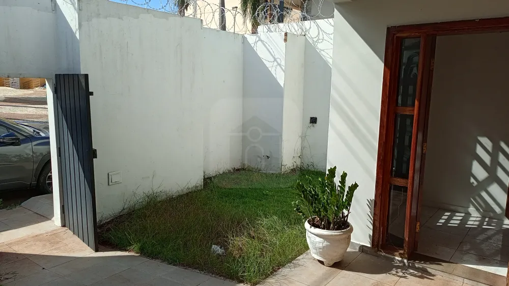 Alugar Comercial / Casa Comercial em Uberl&acirc;ndia R$ 5.000,00 - Foto 18