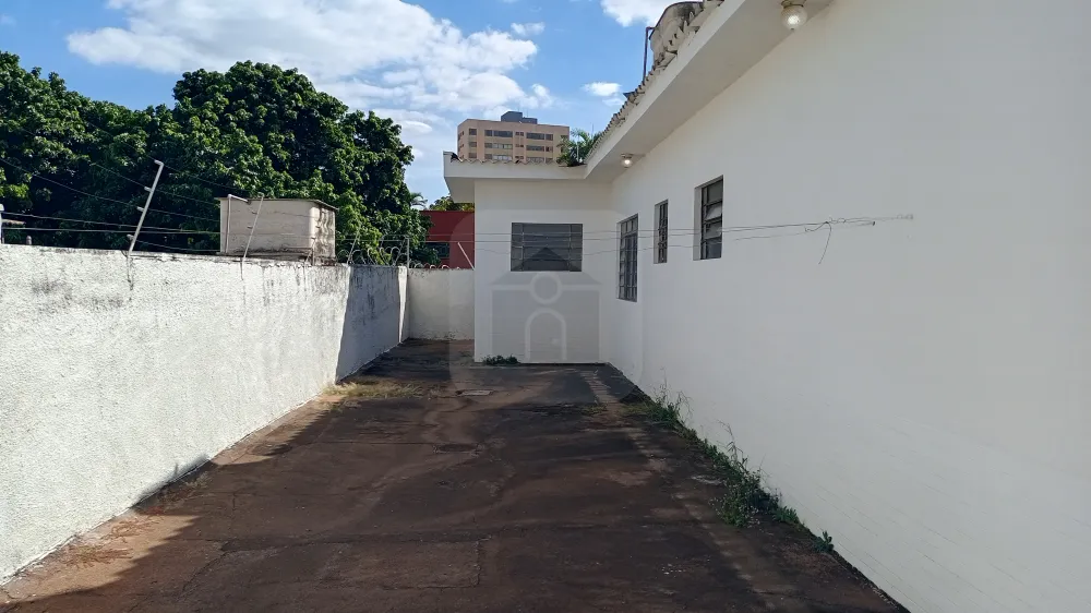 Alugar Comercial / Casa Comercial em Uberl&acirc;ndia R$ 5.000,00 - Foto 19