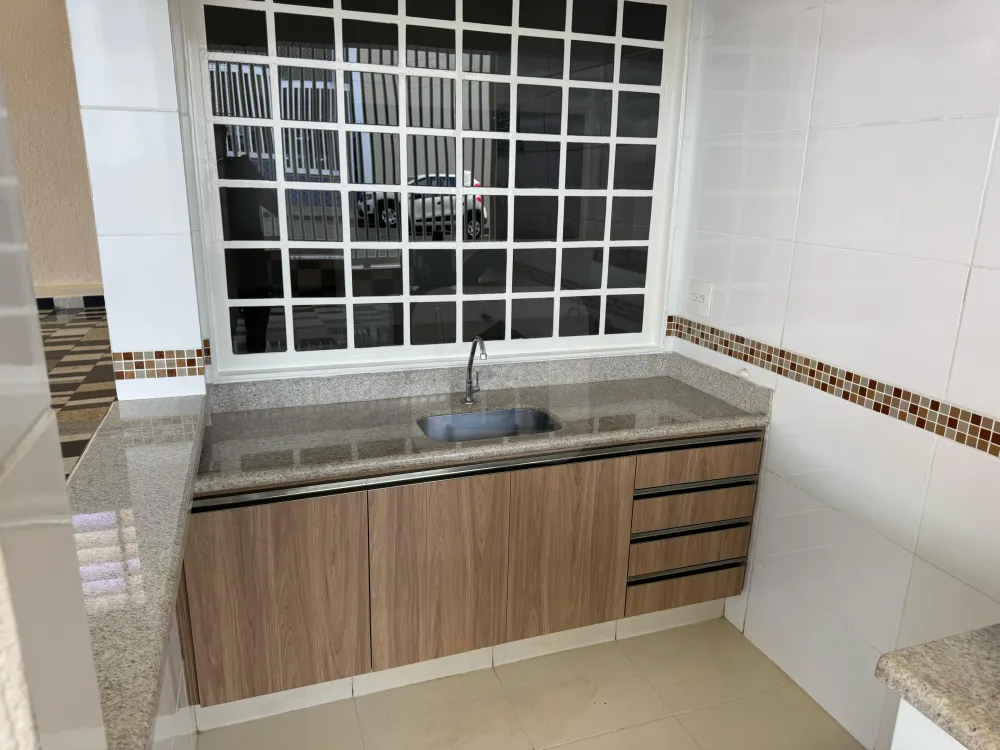 Alugar Comercial / Galp&atilde;o em Uberl&acirc;ndia R$ 16.000,00 - Foto 12