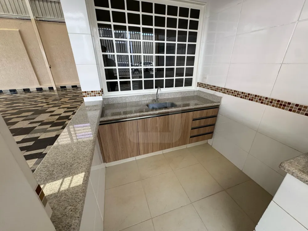 Alugar Comercial / Galp&atilde;o em Uberl&acirc;ndia R$ 16.000,00 - Foto 8
