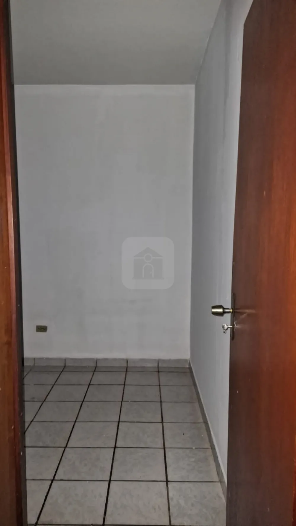 Alugar Apartamento / Padr&atilde;o em Uberl&acirc;ndia R$ 2.000,00 - Foto 3