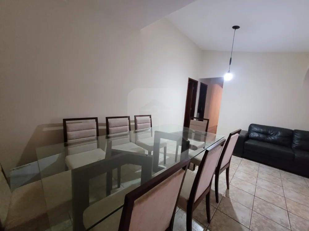 Alugar Casa / Padr&atilde;o em Uberl&acirc;ndia R$ 2.800,00 - Foto 14