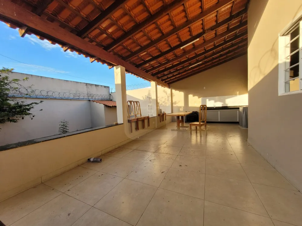 Alugar Casa / Padr&atilde;o em Uberl&acirc;ndia R$ 2.800,00 - Foto 26