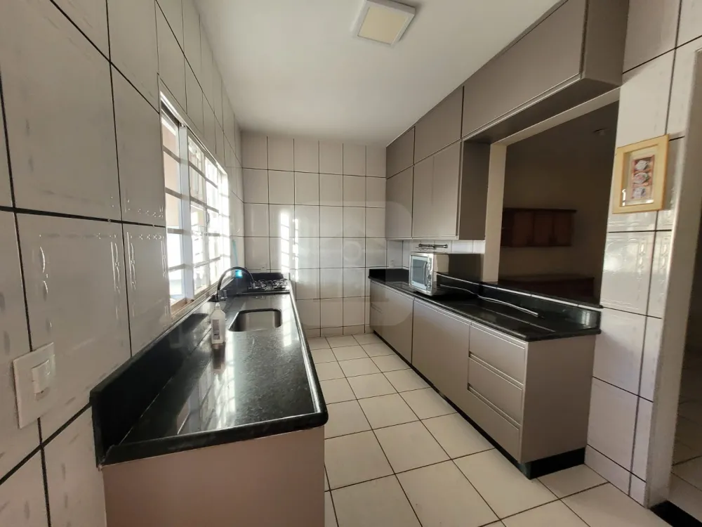 Alugar Casa / Padr&atilde;o em Uberl&acirc;ndia R$ 2.800,00 - Foto 10
