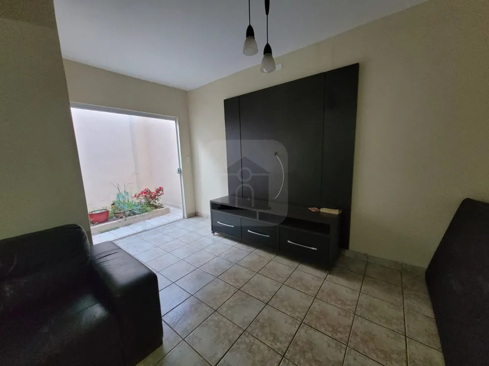 Alugar Casa / Padr&atilde;o em Uberl&acirc;ndia R$ 2.800,00 - Foto 4