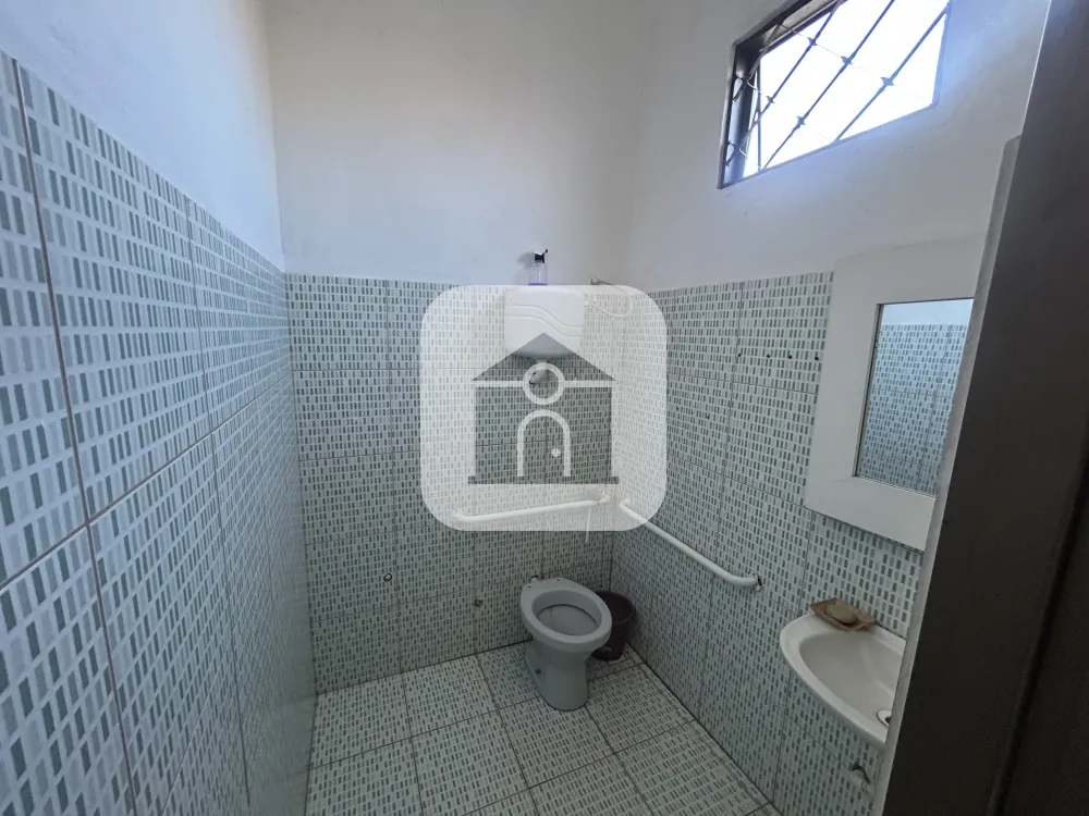 Alugar Comercial / C&ocirc;modo em Uberl&acirc;ndia R$ 3.500,00 - Foto 2