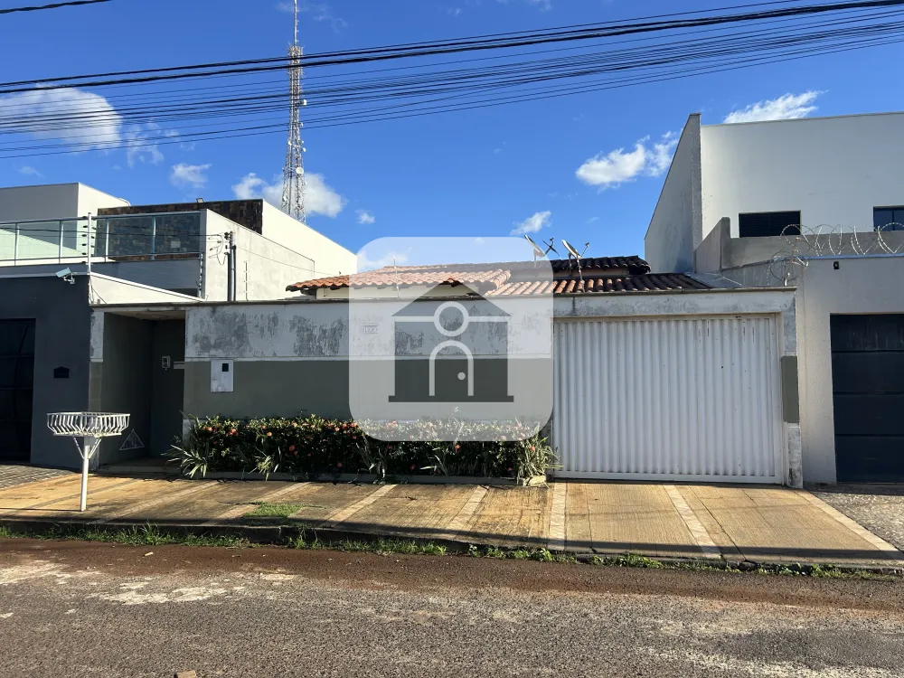 Alugar Casa / Padr&atilde;o em Uberl&acirc;ndia R$ 4.000,00 - Foto 1